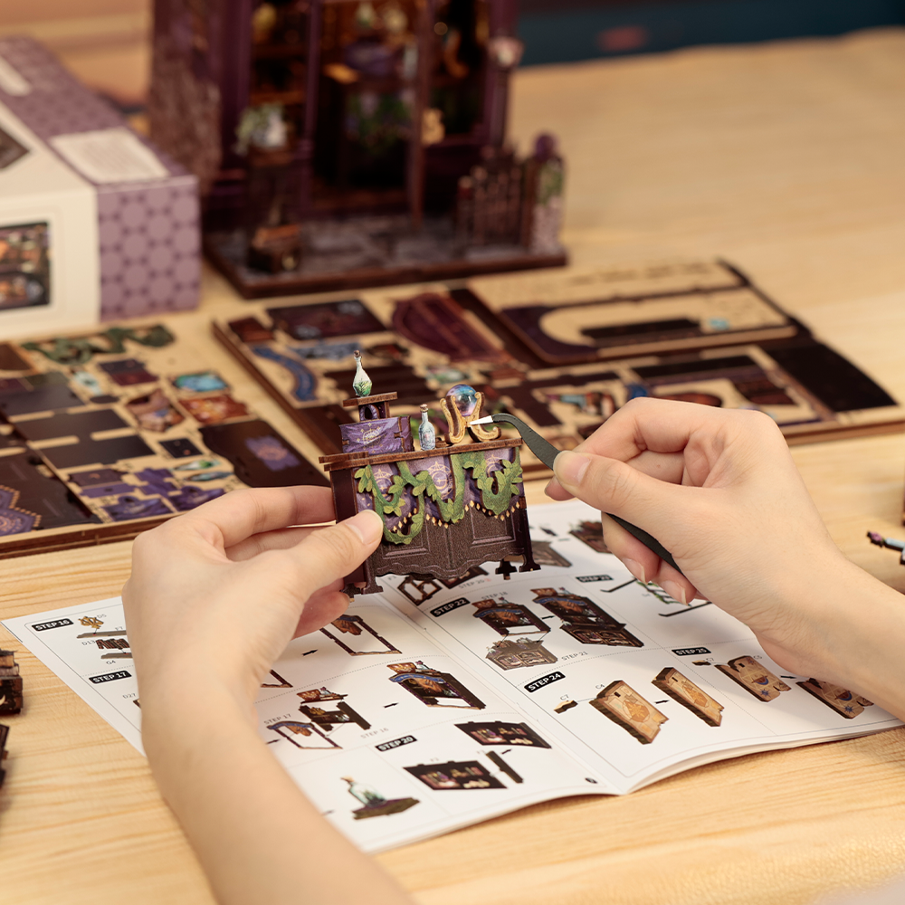 The Astrology Bookshop | Miniature House DIY