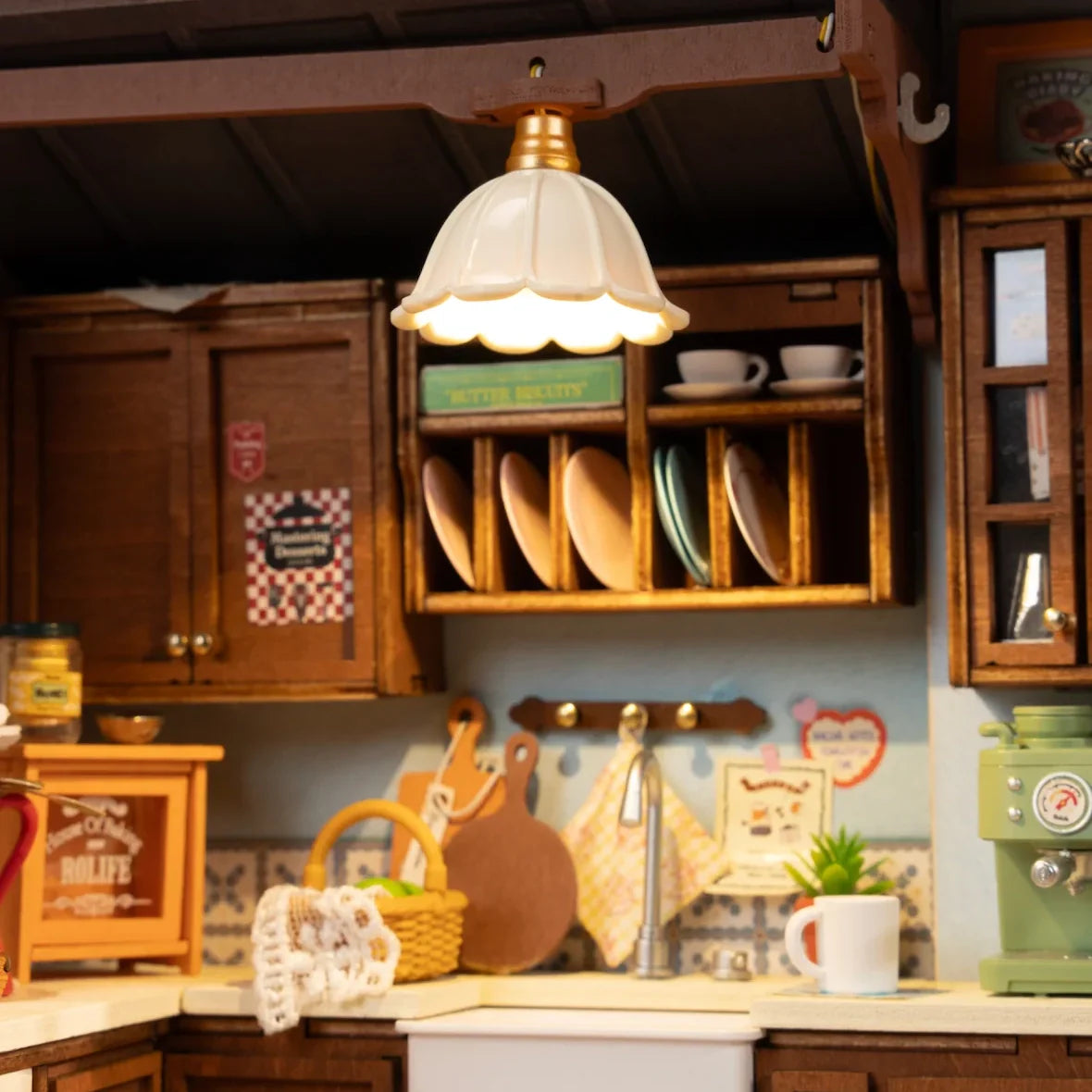 Vintage Kitchen | Miniature House DIY