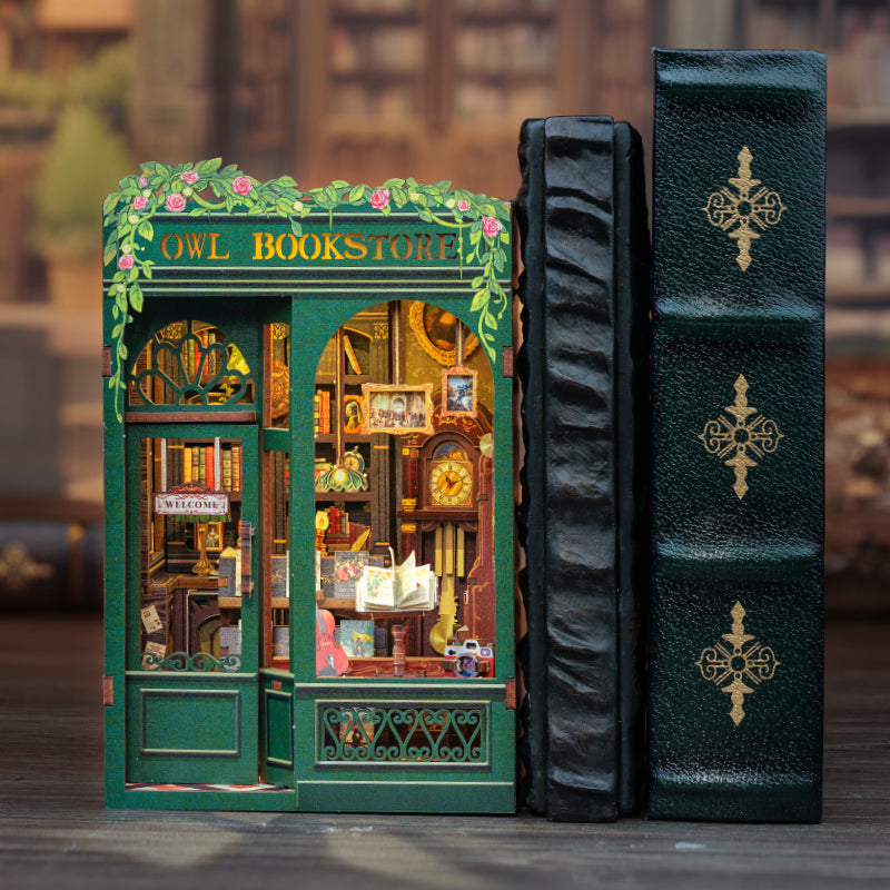 The Owl Bookshop | Book Nook DIY