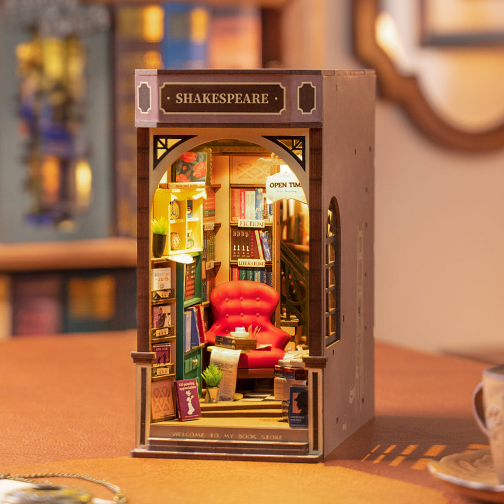 Shakespeare’s Bookshop | Book Nook DIY