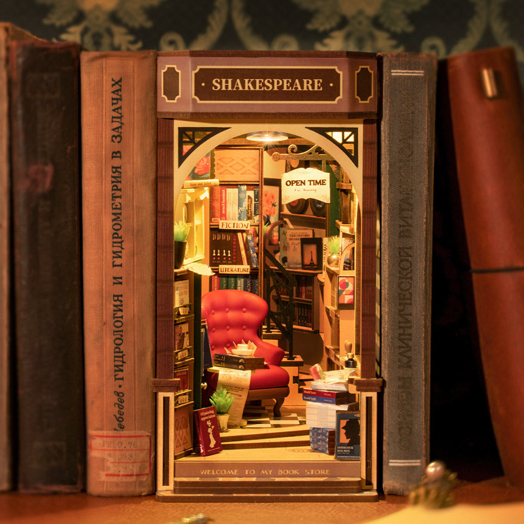 Shakespeare’s Bookshop | Book Nook DIY