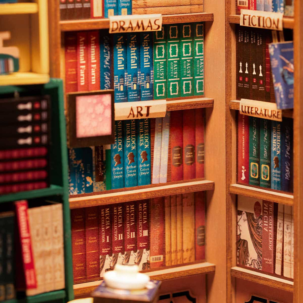 Shakespeare’s Bookshop | Book Nook DIY