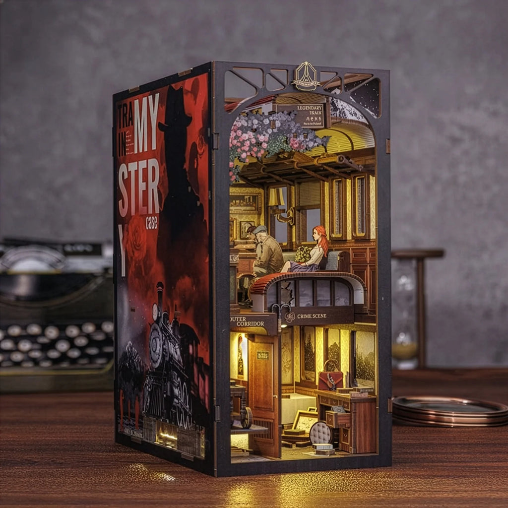 Mystery on the Train | Book Nook DIY