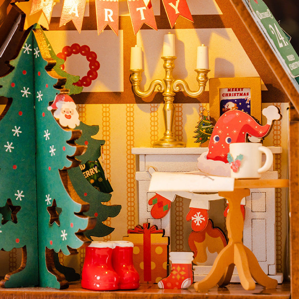 Shimmering House | Enchanted Christmas | Miniature House DIY
