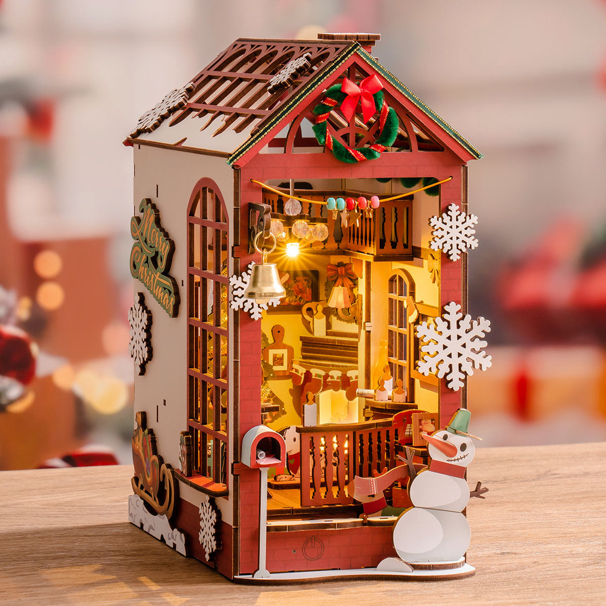 Festive Street | Enchanted Christmas | Book Nook DIY