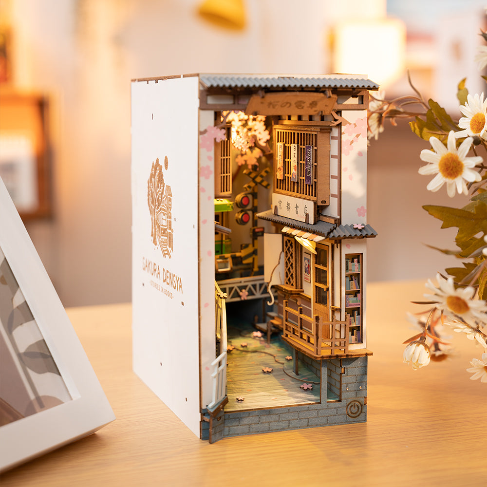 Cherry Blossom Trail | Book Nook DIY